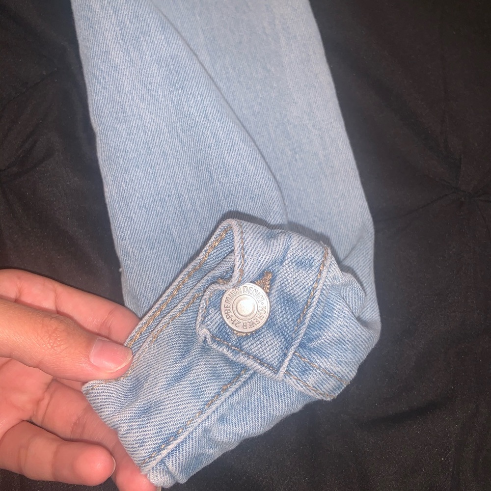 Jean jacket - Picture 2 of 4
